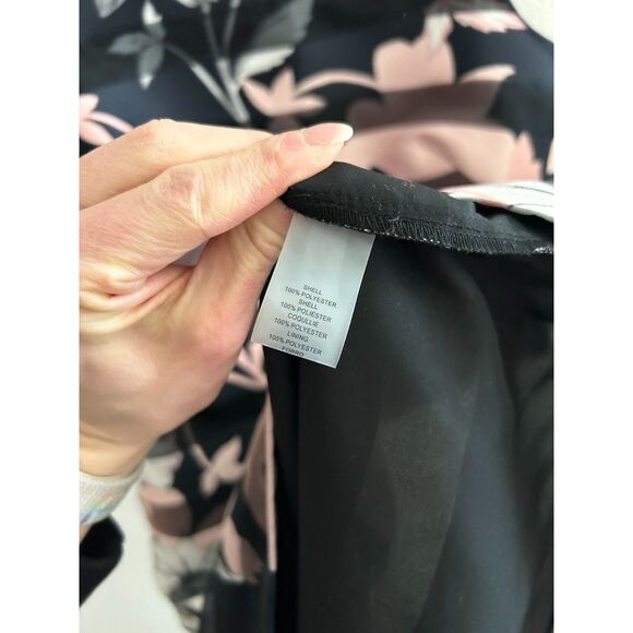 Vince Camuto Women's Shadow-Stripe Floral Sheath Dress Size 4 - Picture 9 of 9